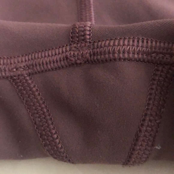 Lululemon In Movement 7/8 Tight *Everlux 25" Vintage Grape - Picture 4 of 4